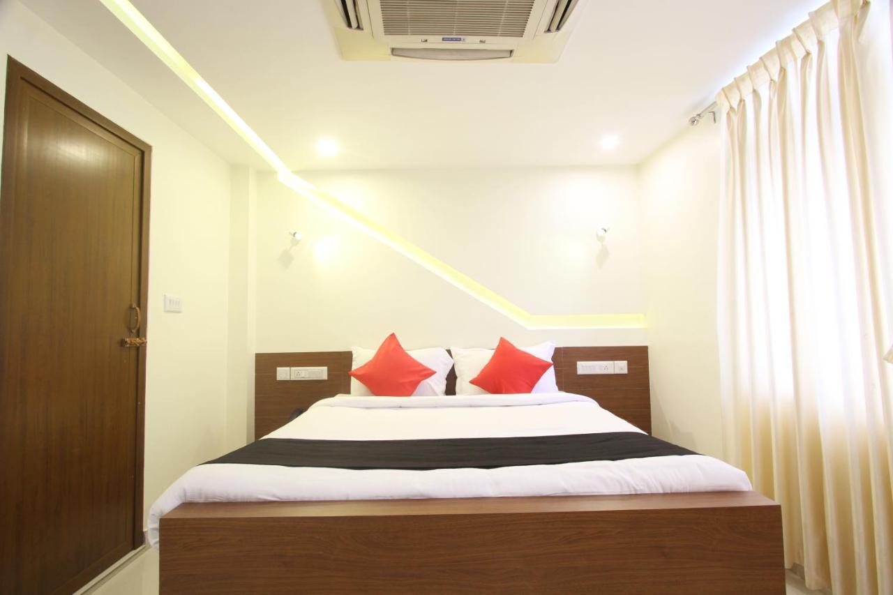 Divines Business Hotel Kuzhittura Экстерьер фото
