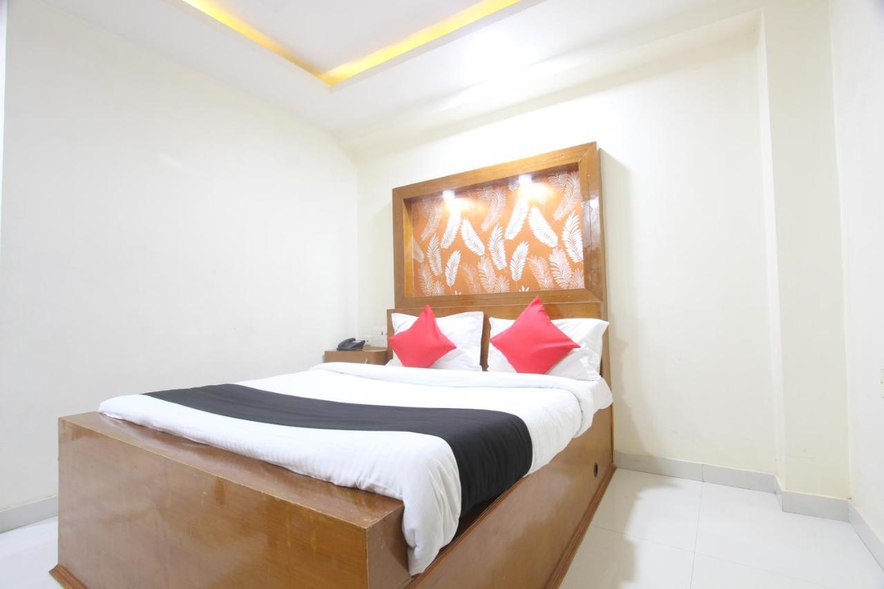 Divines Business Hotel Kuzhittura Экстерьер фото